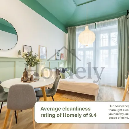 Homely I 32m2 Loft I Elevator I Self Check-in Prága