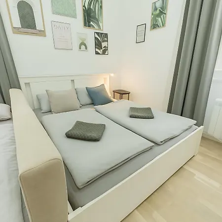 Homely I 32m2 Loft I Elevator I Self Check-in *