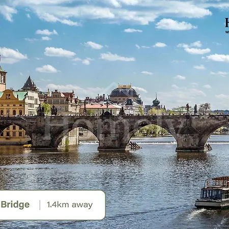 Διαμέρισμα Stylish 2Br Apartment - Prague Center - Elevator Πράγα